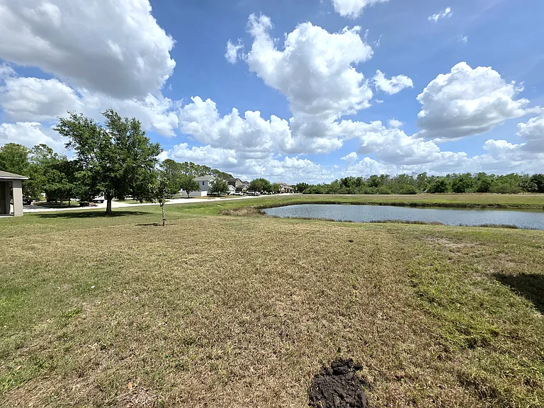 12604 Montford Ln — Photo 19