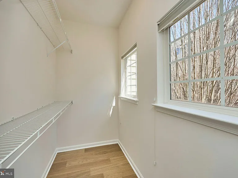 7166 Little Thames Dr — Photo 23