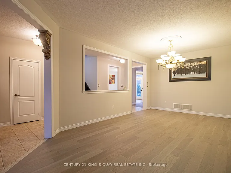 6 Messina Ave — Photo 8
