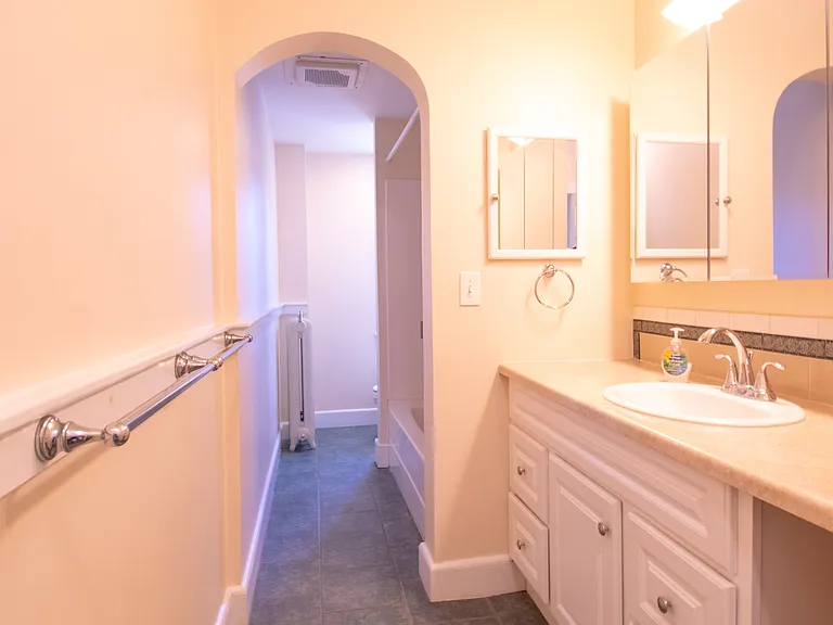 3 Linden St #3 — Photo 10