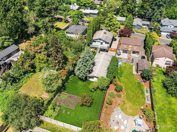 2539 NE 107th Street, Seattle, WA 98125