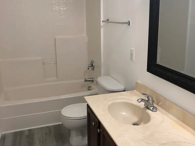 1147 Pebble Creek Xing — Photo 3
