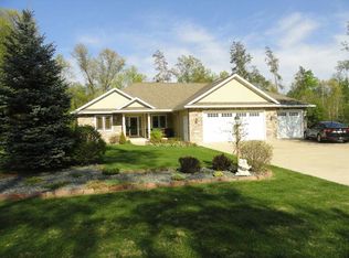 1225 Black Bear Trl, Stevens Point, WI 54482