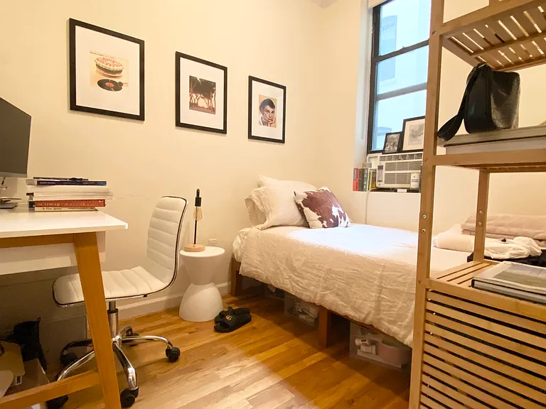 218 W 16th St #2C — Photo 4