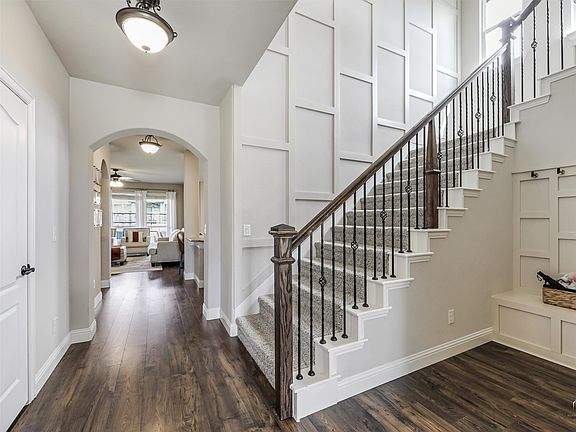 3rd image of 1216 Tree Shadow Ln