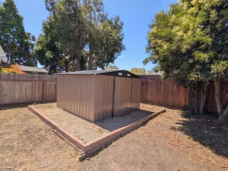 867 Via Mariposa — Photo 13