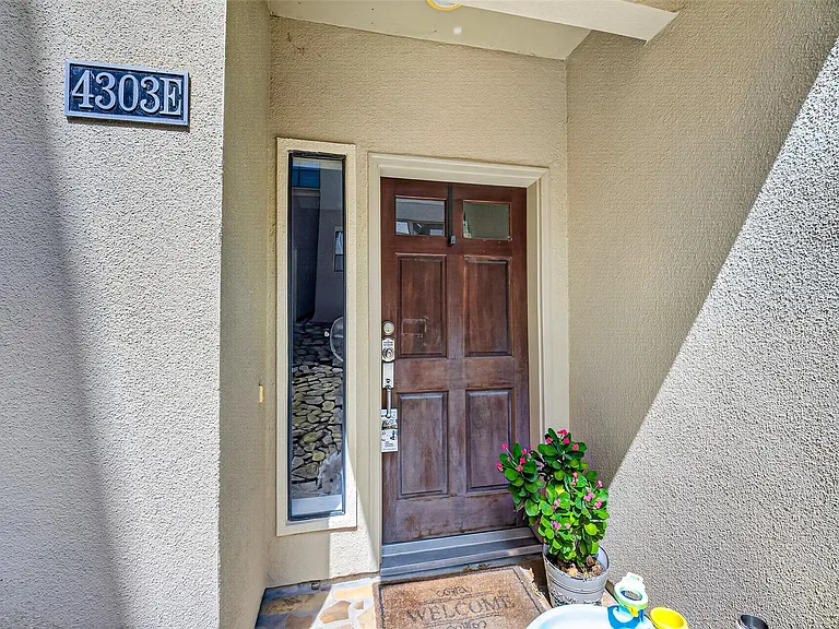 4303 Rose St #E — Photo 3