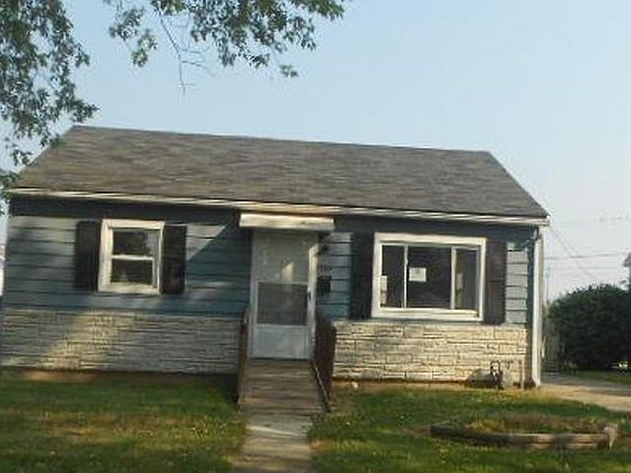 2nd image of 143 Robert St