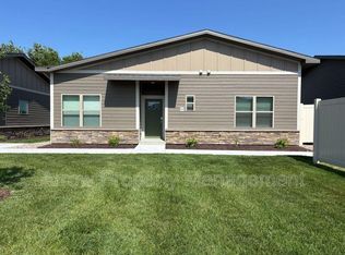 1067 N Claude Rd UNIT 40, Grand Island, NE 68803