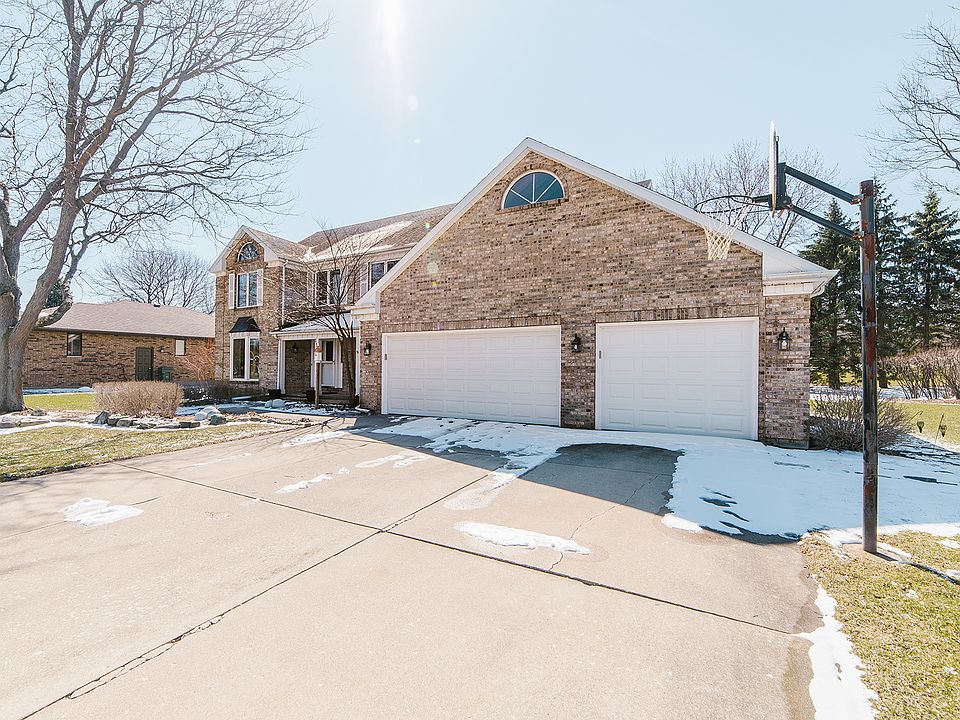 1st image of 150 Buena Vista Dr