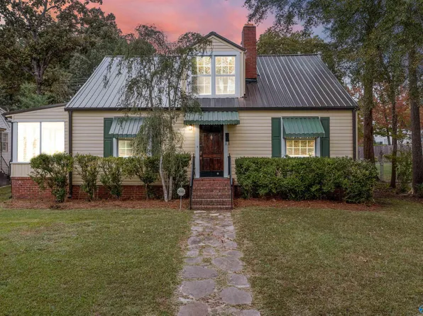 935 Oakview Ave, Gadsden, AL 35901