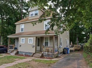 98 Summit St, Manchester, CT 06040