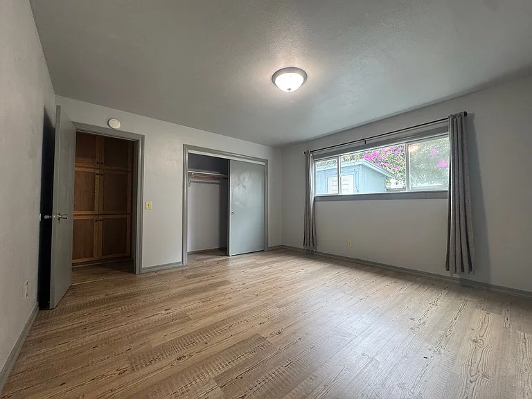2304 Union ST — Photo 9