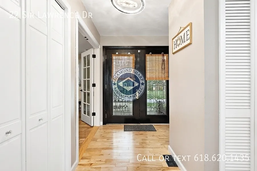 3 bed, 2300 sqft, $2,600 — Photo 4