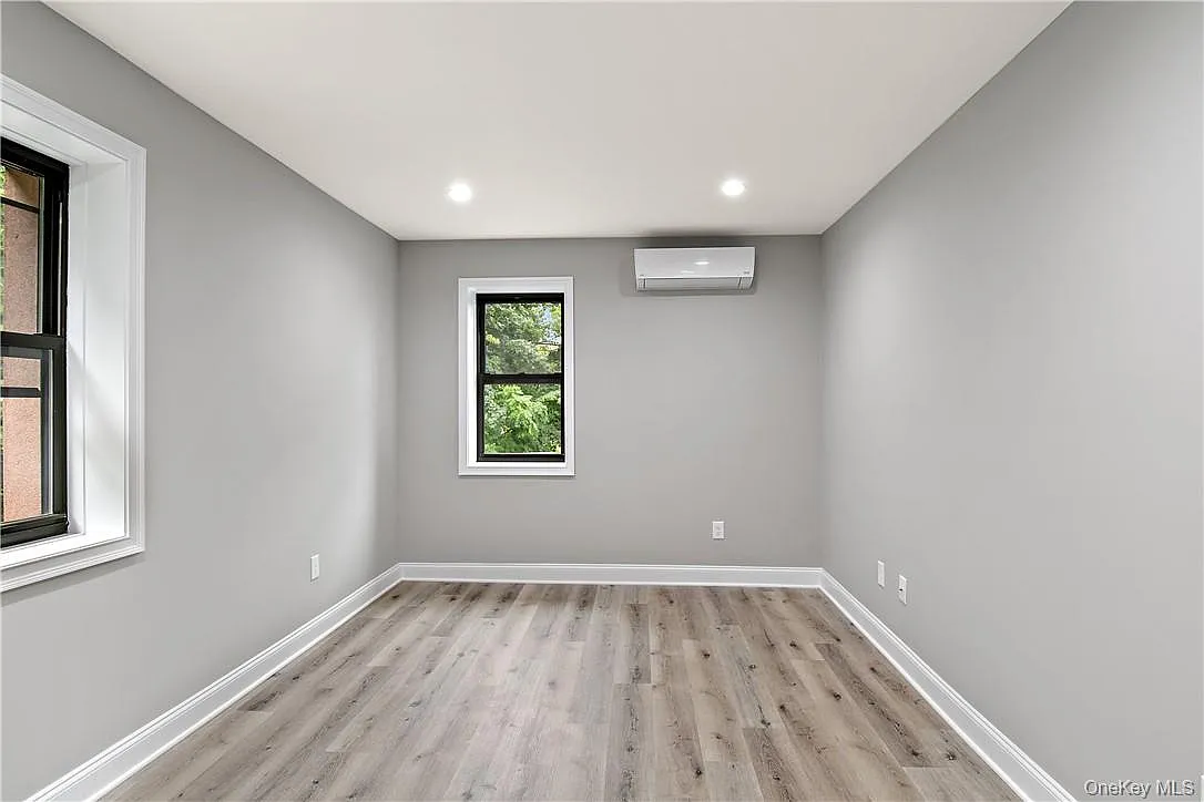 1 bed, 1.0 bath, 700 sqft, $2,500 — Photo 3