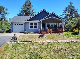 806 Vagabond Ave SW, Ocean Shores, WA 98569