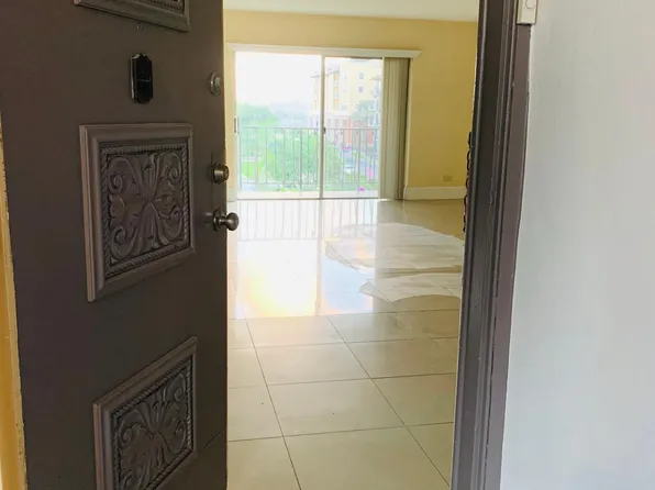 8107 SW 72nd Ave APT 413E, Miami, FL 33143