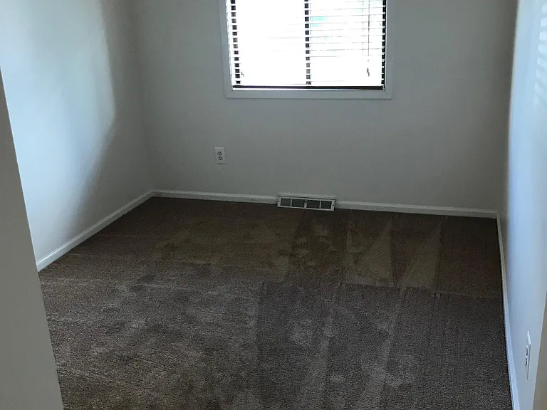 42 Bellaire Dr — Photo 15