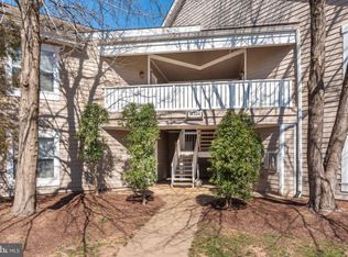 14324 Climbing Rose Way APT 202, Centreville, VA 20121