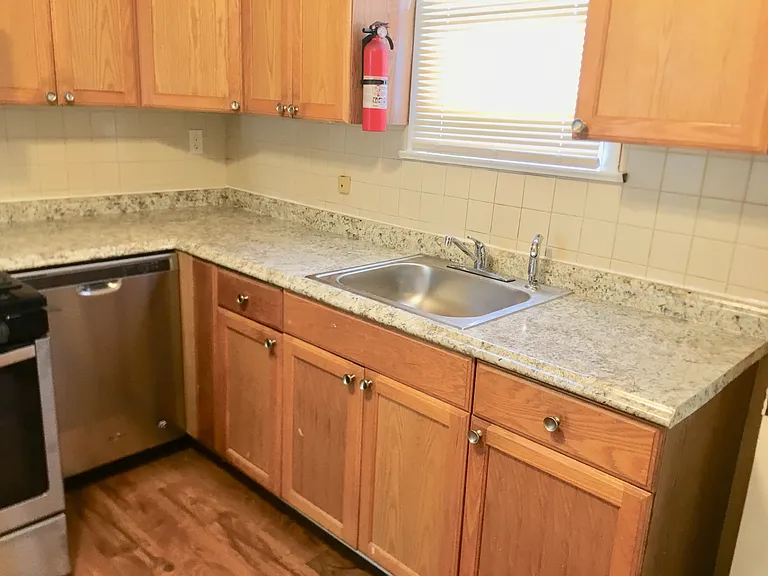 230 Commercial Ave — Photo 7