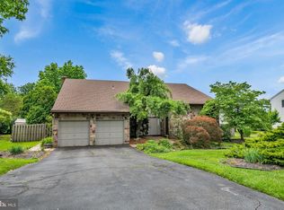 147 Pennswood Dr, Newtown, PA 18940