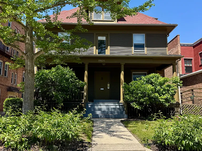 1906 Monroe St — Photo 2