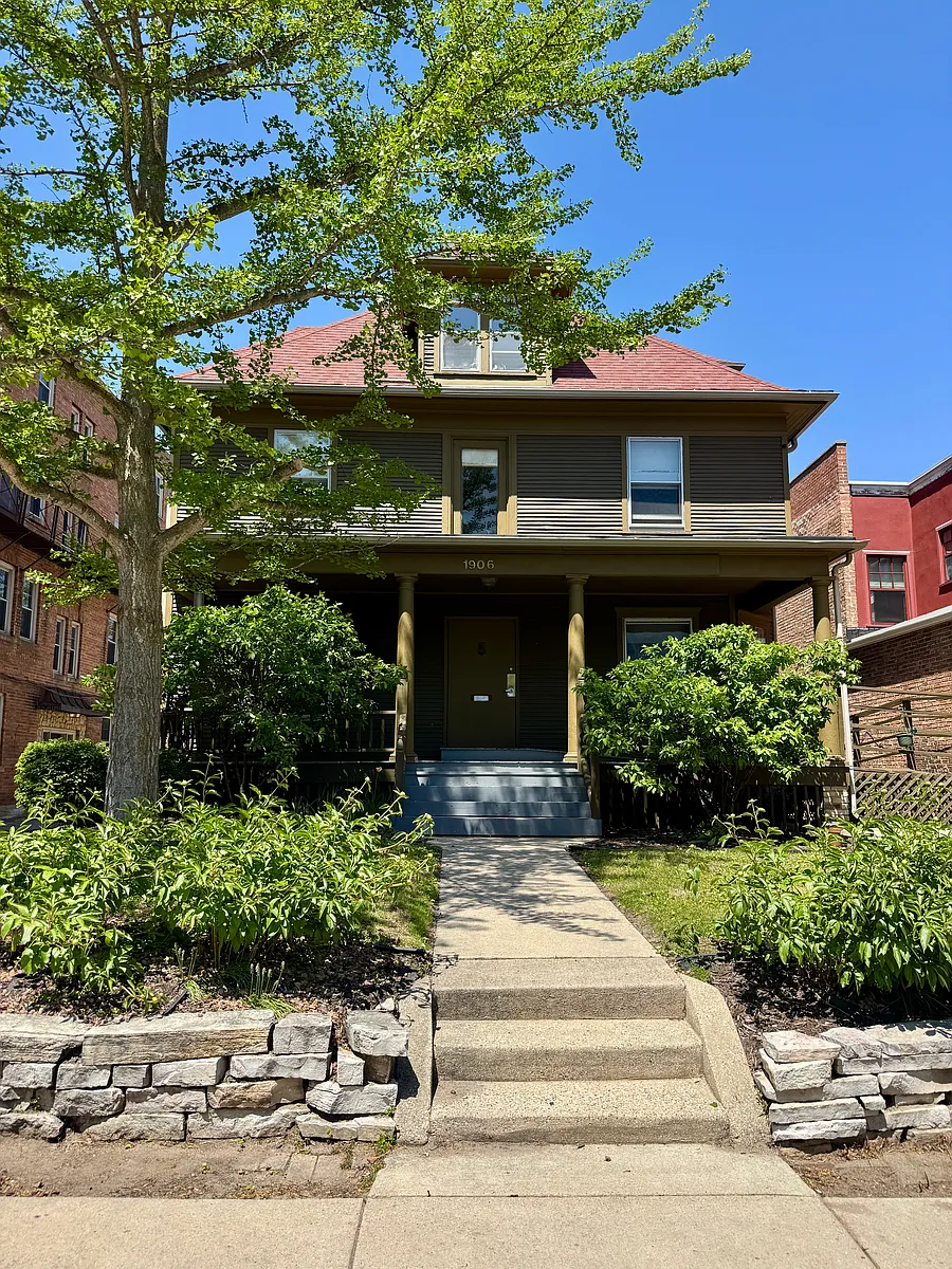 Building Photo - 1906 Monroe St