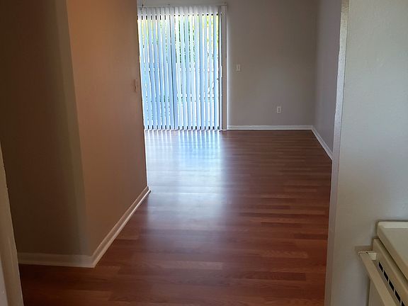 Living from Kitchen #2_02212021