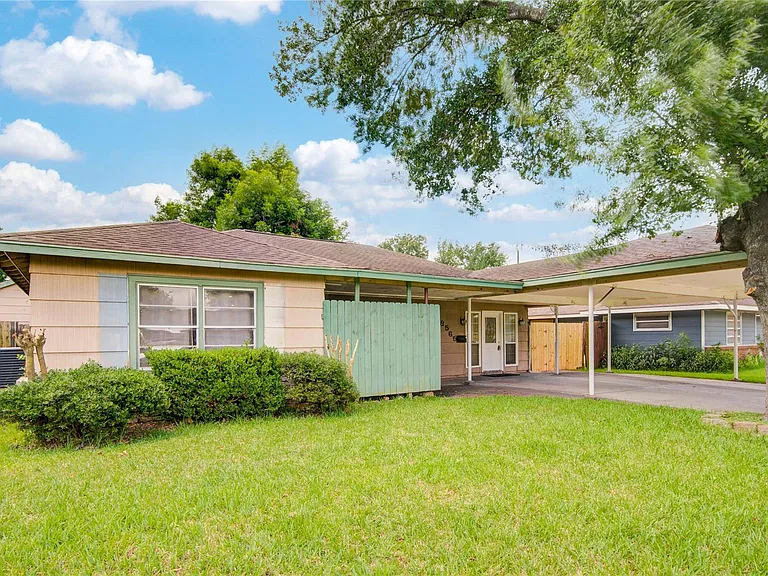 8565 Ridgepoint Dr — Photo 5
