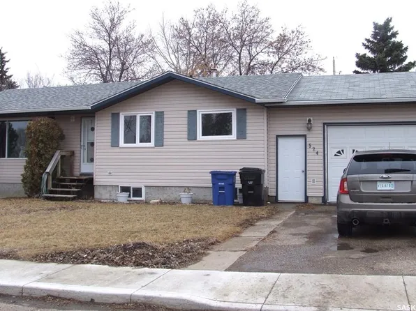 524 1st STREET W, Leader, SK S0N 1H0