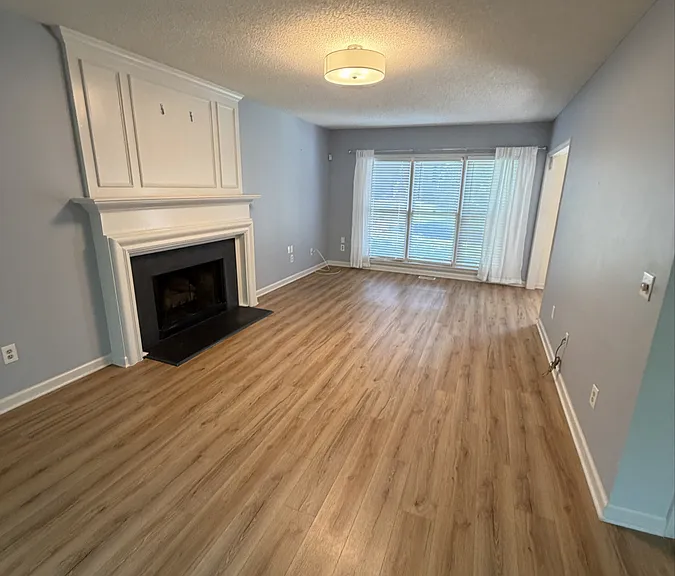 105 Catherwood Pl — Photo 1