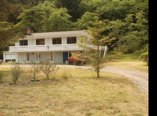 1135 Broadway Ave, Winchester Bay, OR 97467