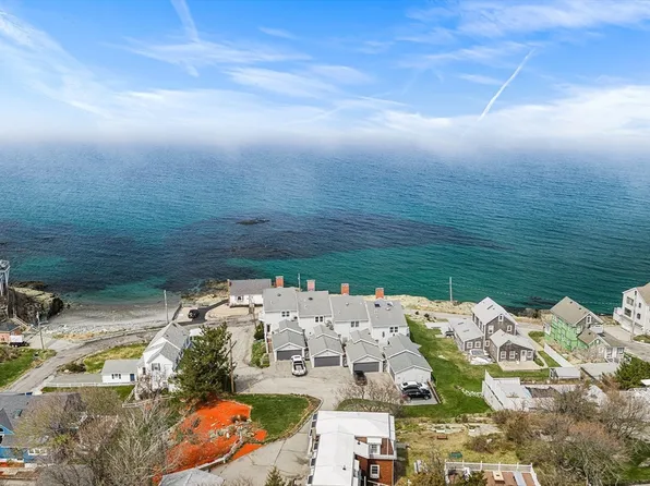 48 Valley Beach Ave APT 3, Hull, MA 02045