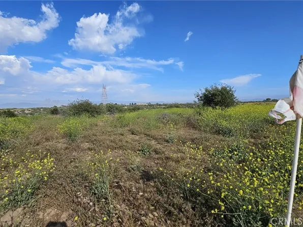 1 Baldy Mesa Rd, Hesperia, CA 92344