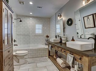 10310 Bob White Dr, Houston, TX 77096