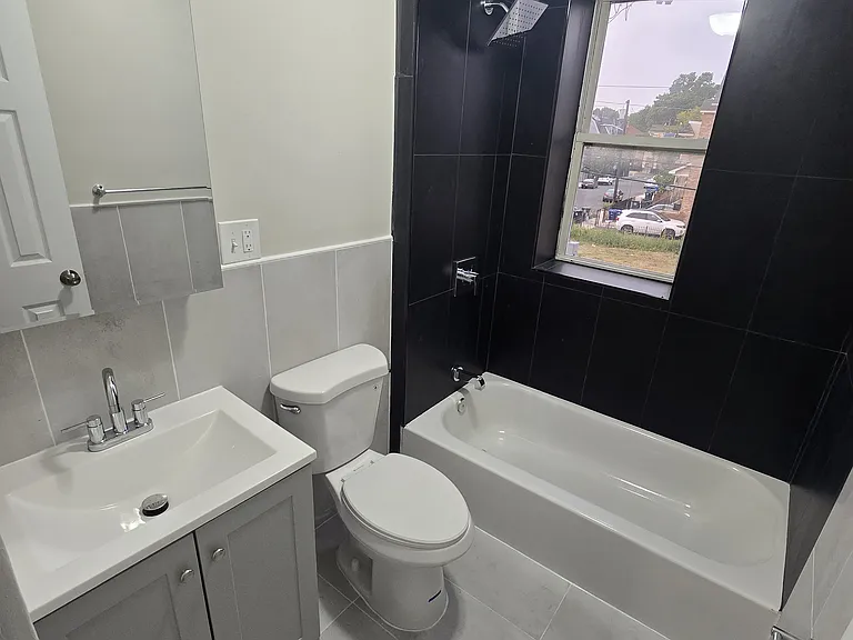 28 Wainwright St #2B — Photo 9