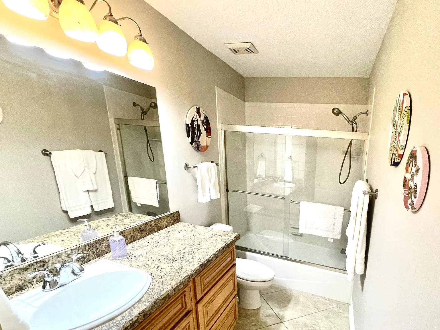736 Kings Estate Rd — Photo 2