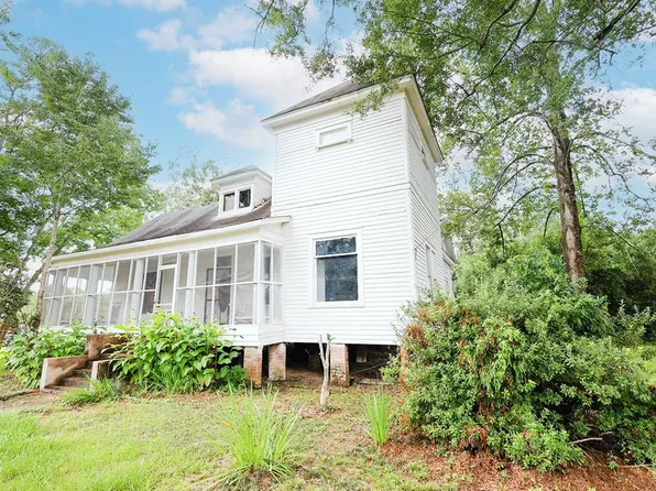 458 N Old Jackson Rd, Liberty, MS 39645