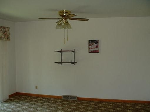 4th image of 205 W Margaret St