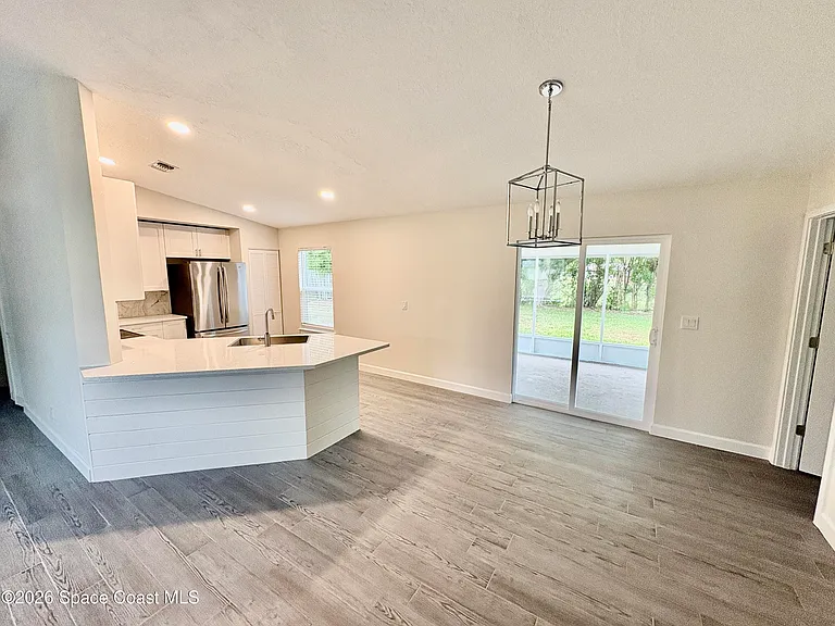 1274 Coral Reef Ave NW — Photo 6