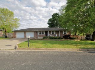 1209 Spruce Ave, Berryville, AR 72616