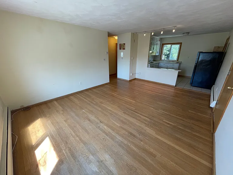 29 Jacqueline Rd #E — Photo 2