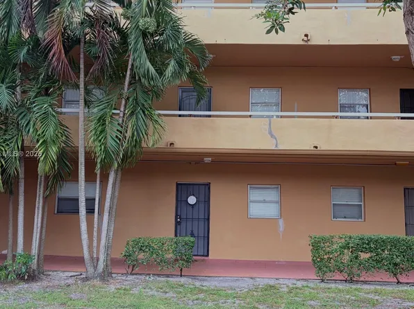 4111 Stirling Rd APT 102, Fort Lauderdale, FL 33314