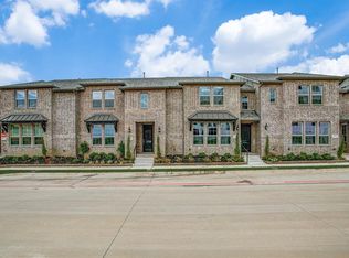 811 Ponds Edge Ln, Euless, TX 76040