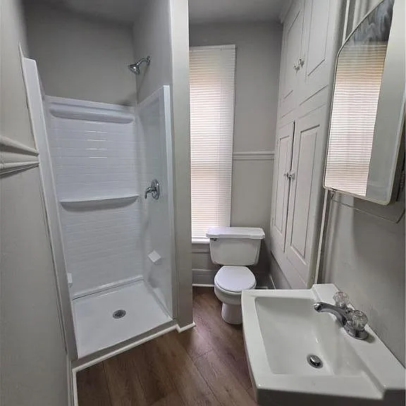 16 E Main St #1F — Photo 5