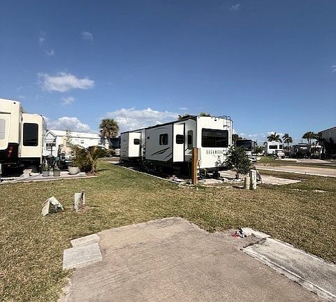 2nd image of 19681-249 Summerlin Rd