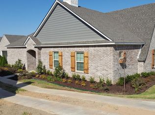 385 N Mountain Ranch Blvd, Fayetteville, AR 72704