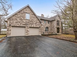 1496 Sunningdale Rd E, London, ON N5X 3Y6