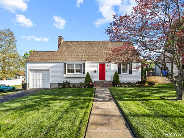 51 Oakdale Street, Wethersfield, CT 06109