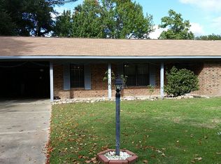 415 Walnut St, Mount Pleasant, TX 75455